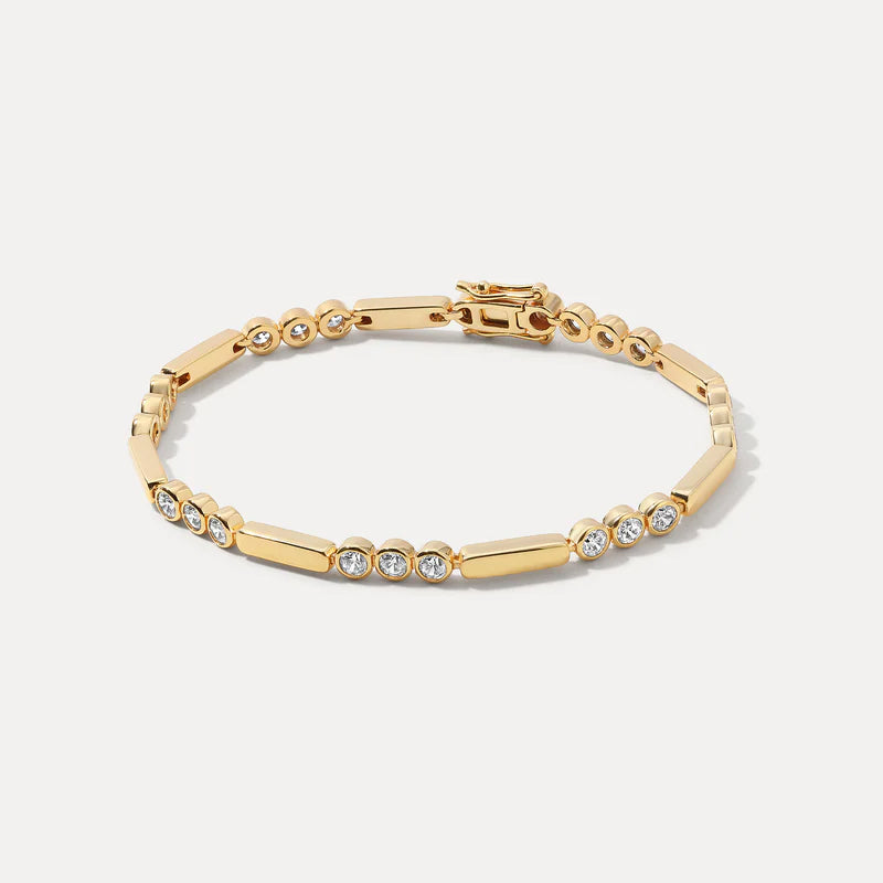 Gold Bracelets: Essential Styles and Trends for a Timeless Accessory