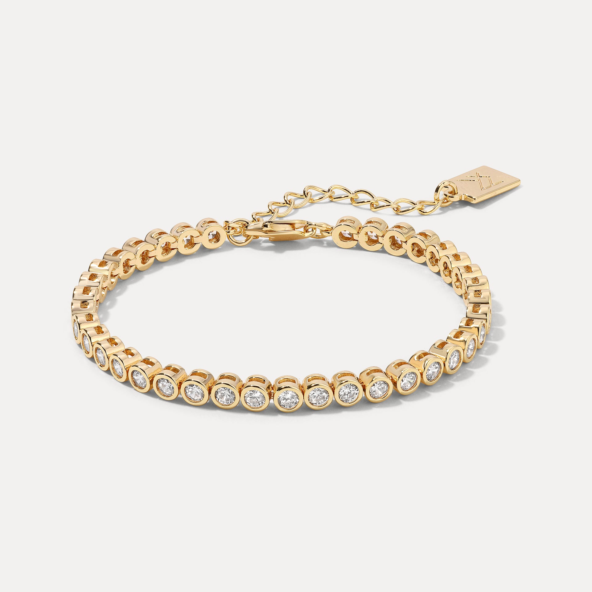 The Best Gold Bracelets to Elevate Your Jewelry Collection