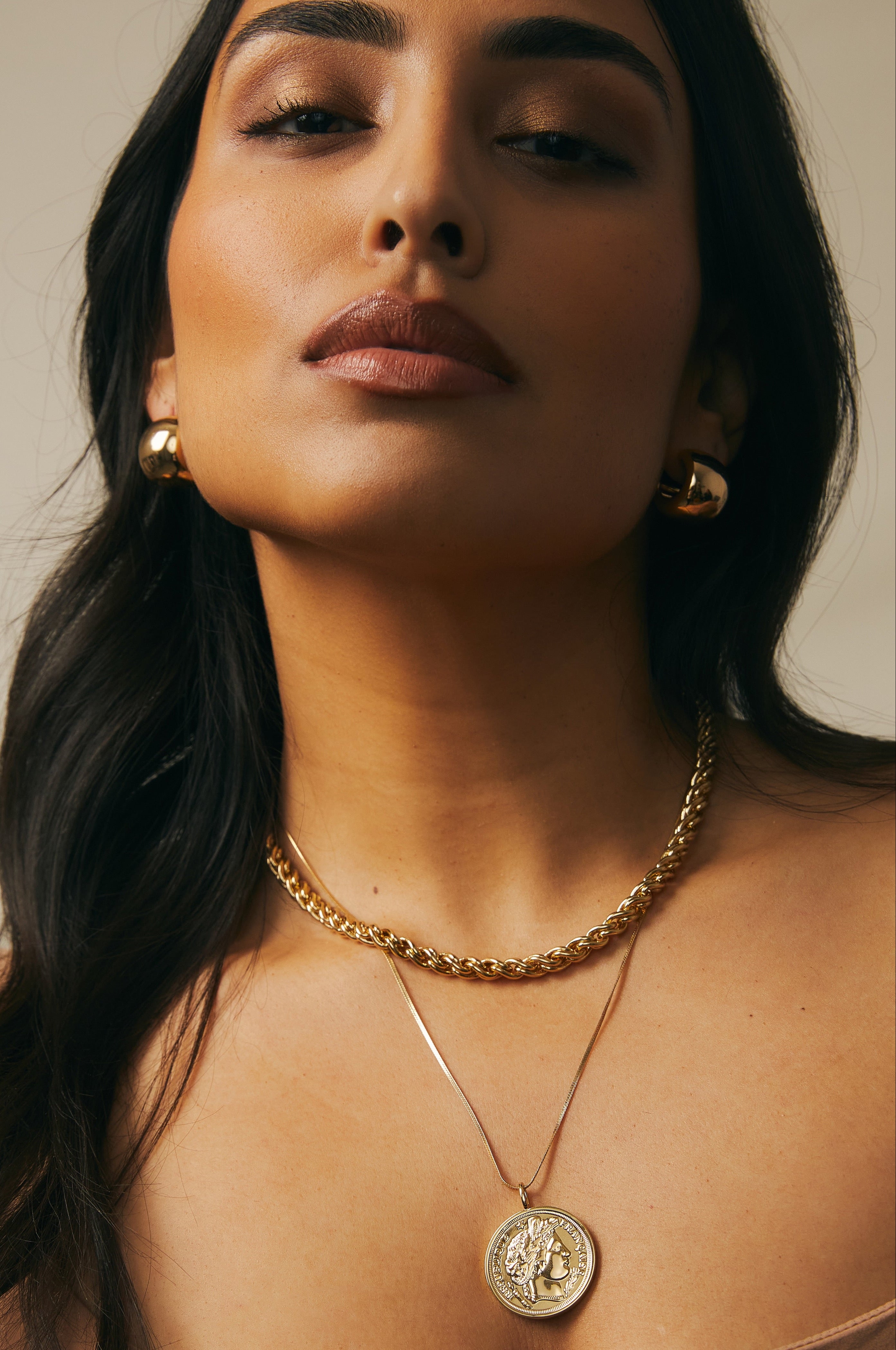 Camilla Hoops